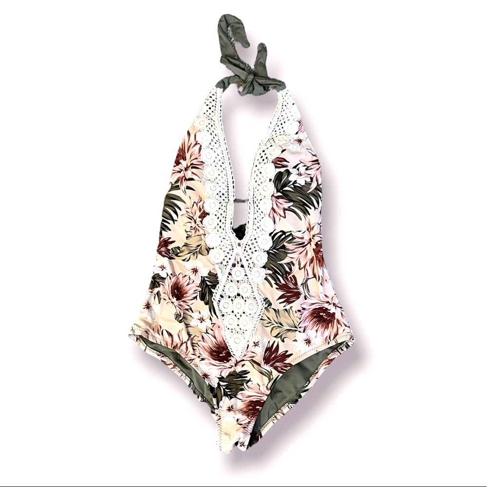 Kona Sol (Target brand) Floral one-piece baiting suit